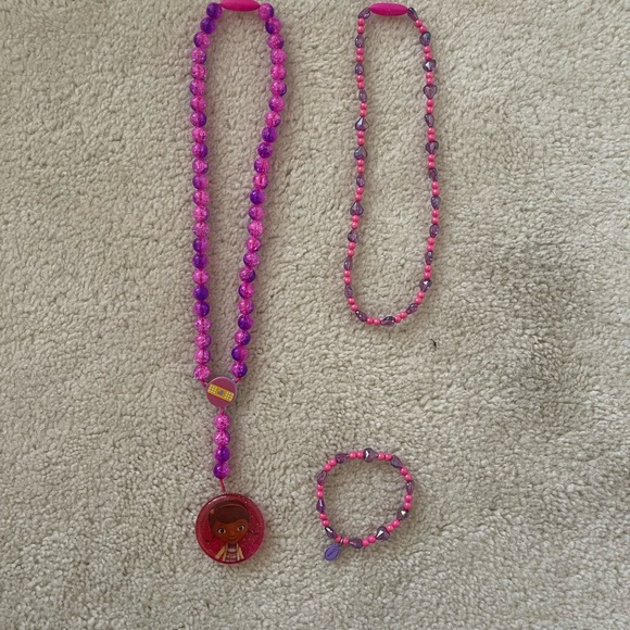 Doc McStuffins Jewelry set - Picture 1 of 4